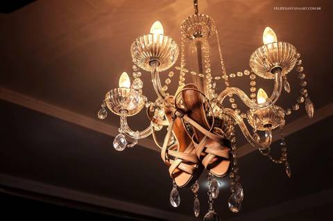 Foto de Making off da noiva em Cataguases, fotografia de casamento em Minas Gerais, sapato da noiva, sandália de salto'