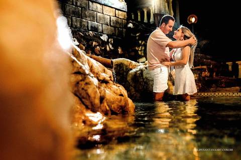 Fotógrafo de Cataguases Felipe Santana Fotografia, fotografia de Pré Casamento, casal se divertindo, casal feliz'