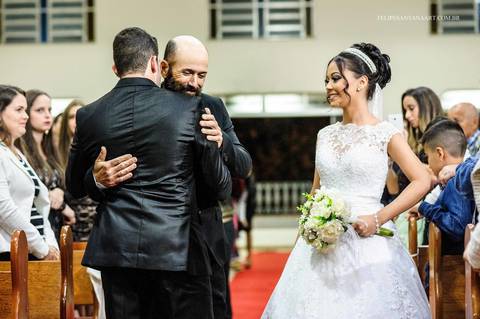 Fotógrafo Felipe Santana, fotógrafo de casamento, fotógrafo mg, ubá mg, fotógrafo minas gerais, melhores fotógrafos, fotógrafo top, fotógrafo juiz de fora, fotógrafo muriaé, fotógrafo cataguases, fotógrafo, abraço no casamento'