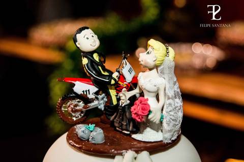 buque de flores, vermelho no carro antigo vermelho, Fotógrafo Felipe Santana, fotógrafo de casamento, fotógrafo mg, ubá mg, fotógrafo minas gerais, melhores fotógrafos, fotógrafo top, fotógrafo juiz de fora, fotógrafo muriaé, fotógrafo cataguases'