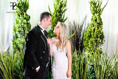 buque de flores, vermelho no carro antigo vermelho, Fotógrafo Felipe Santana, fotógrafo de casamento, fotógrafo mg, ubá mg, fotógrafo minas gerais, melhores fotógrafos, fotógrafo top, fotógrafo juiz de fora, fotógrafo muriaé, fotógrafo cataguases'