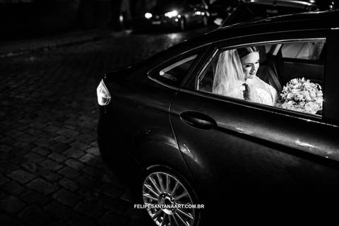 noivanocarro-diadocasamento-buquedeflores-CataguasesMG'