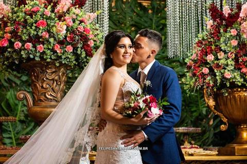 foto beijando a noiva'