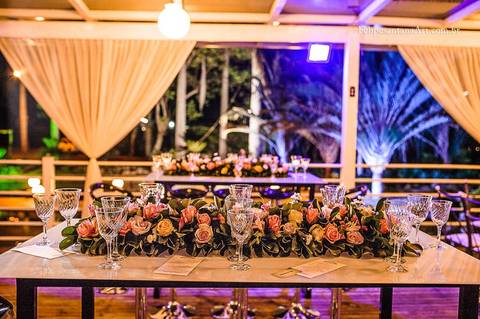 Bela decoração no aniversário de 80 anos da Dona Eustáquia'