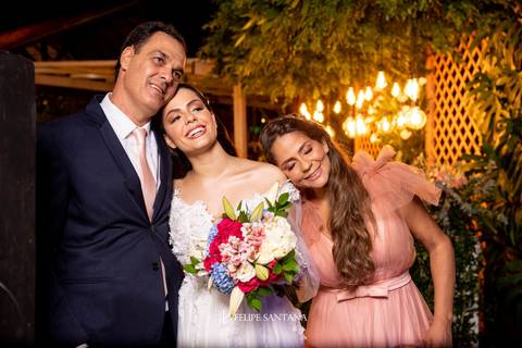 fotos dos pais da noiva se emocionando no casamento'