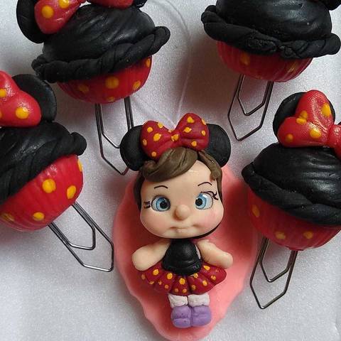 prendedor de folhas da Minnie, boneca vestida de Minnie de biscuit'