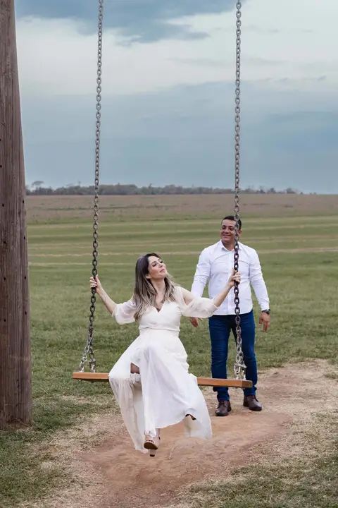 fotografia de gestante em holambra 
vestido gestante roupa figurino'