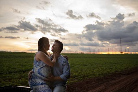 fotografia de gestante em holambra 
vestido gestante roupa figurino'