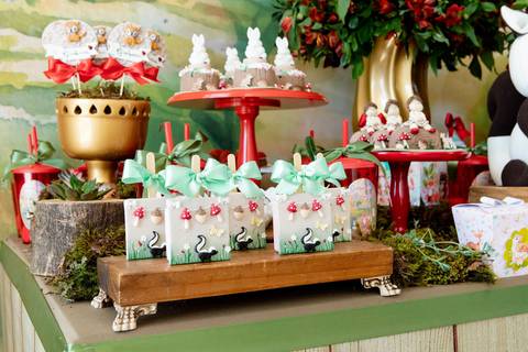 aniversario 01 ano tema bosque detalhe decoração doces personalizados'