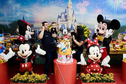 decoração parque do mickey amora chantilly festas hora do parabéns'