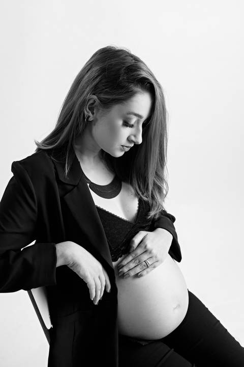 ensaio gestante estudio mogi guaçu artie fotografia infantil maternidade acompanhamento gestação atemporal moderno em estúdio'