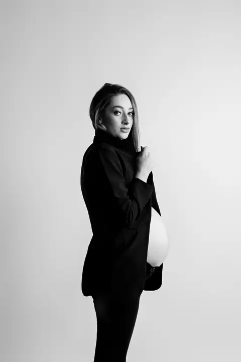 ensaio gestante estudio mogi guaçu artie fotografia infantil maternidade acompanhamento gestação atemporal moderno em estúdio'