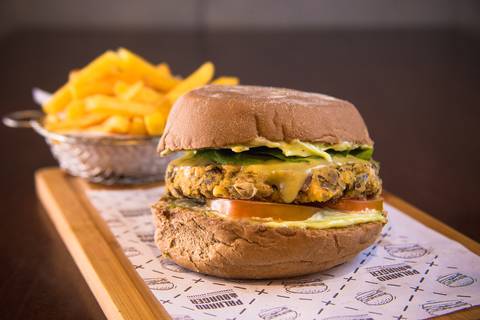 Hambúrguer vegano do Palhano Burger para redes sociais e site, realizado poe Roberto Custódio de Londrina-PR.
'