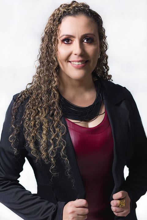 Fotografia profissional para seu perfil pessoal ou retrato corporativo com o fotografo Roberto Custodio em Londrina PR.
'