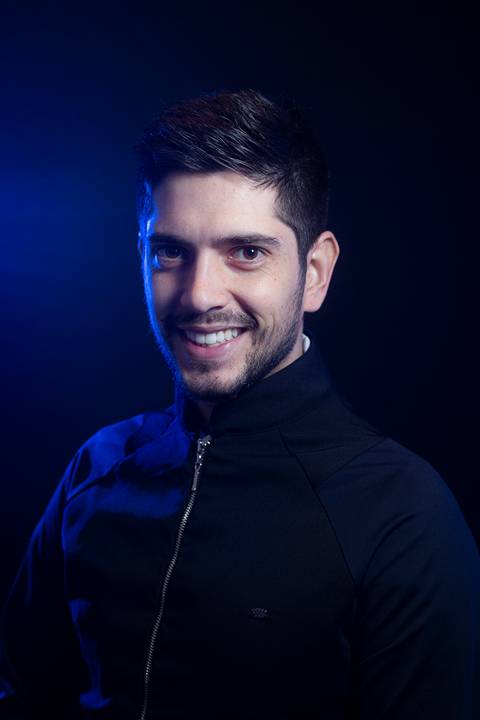Retratos corporativos que inspiram confiança e profissionalismo. Conheça nosso trabalho como fotógrafo profissional especializado em Londrina PR, Brasil.
'