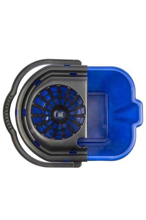 Fotógrafo comercial especializado em produtos e still life. Roberto Custódio destaque-se com imagens profissionais e atraentes para sua marca.
'