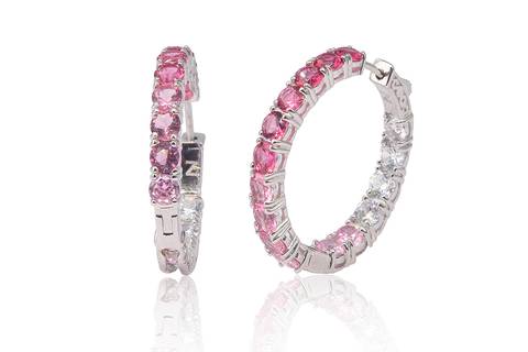 Fotografia de anel com reflexos pelas lentes de Roberto Custodio, fotógrafo de produtos, joias e semijoias em Londrina PR.
'