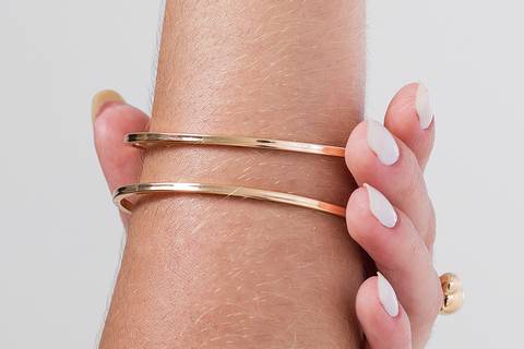 Fotógrafo de publicidade e produtos Roberto Custodio faz ensaio com joias e semijoias em Londrina PR.'