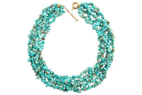 Fotógrafo Roberto Custodio em Londrina PR, fotografa colar de pedras verdes em sessão de fotografia de produtos, joias e semijoias
'