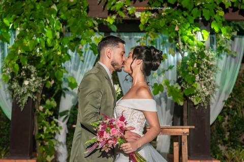 casamento de dia, vestido de noiva, casamento pôr do sol, vestido das madrinhas, recanto das hortênsias, maquiagem da noiva, fotógrafo profissional de casamento'