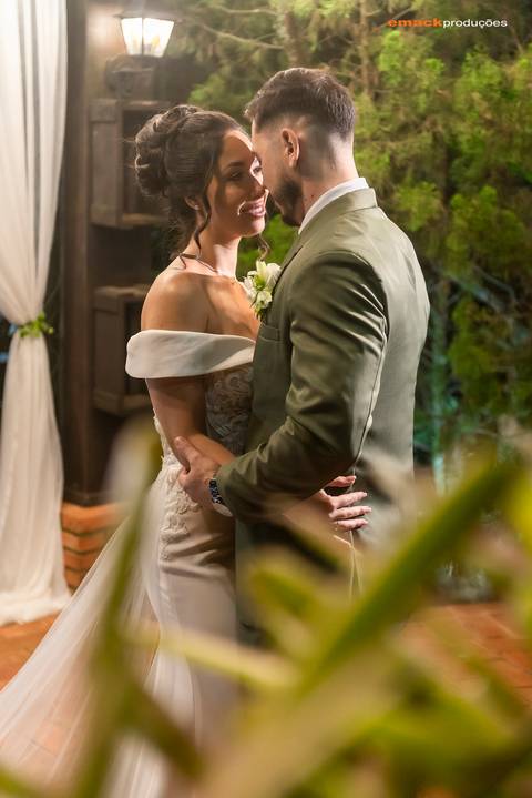 casamento de dia, vestido de noiva, casamento pôr do sol, vestido das madrinhas, recanto das hortênsias, maquiagem da noiva, fotógrafo profissional de casamento'