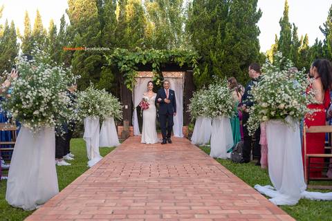 casamento de dia, vestido de noiva, casamento pôr do sol, vestido das madrinhas, recanto das hortênsias, maquiagem da noiva, fotógrafo profissional de casamento'
