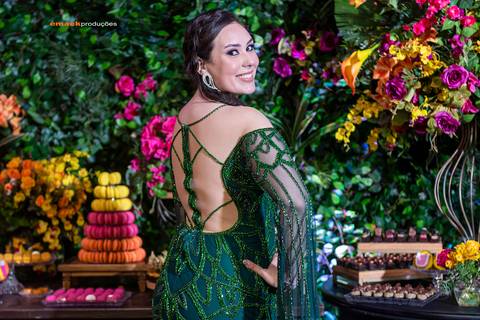 formatura, fotógrafo de formatura, fotógrafo profissional de formatura, porto alegre, canoas, vestido formatura, maquiagem formatura, balada de formatura, decoração de formatura'