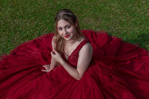 melhor fotógrafo 15 anos, ideias de fotos 15 anos, ensaio fotográfico para 15 anos, porto alegre, book 15 anos externo, estúdio, 15 anos ideias de poses, fotógrafo para book 15 anos preço, orçamento, fotógrafo de debutante porto alegre'