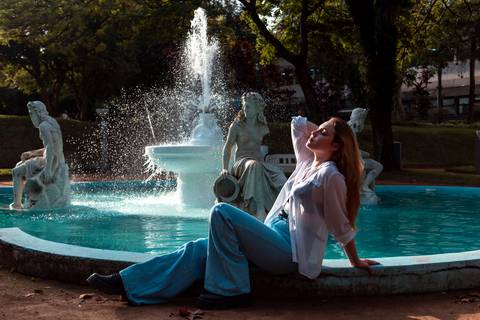 melhor fotógrafo 15 anos, ideias de fotos 15 anos, ensaio fotográfico para 15 anos, porto alegre, book 15 anos externo, estúdio, 15 anos ideias de poses, fotógrafo para book 15 anos preço, orçamento, fotógrafo de debutante porto alegre'