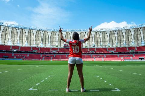 Debutante em book de 15 anos no Beira-Rio'