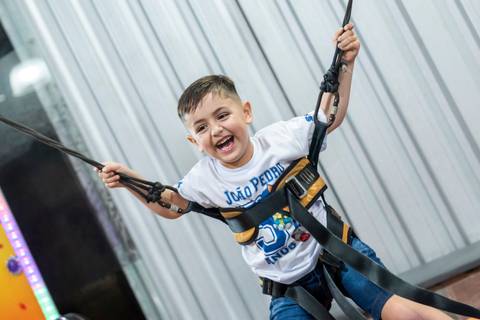 JP se divertindo na sua festa de 5 anos'