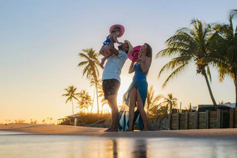 Ensaio na Praia do Forte Bahia
Família
Viajar para Praia do Forte
Melhor Viagem 
Waldyr Lantyer Fotografia
Waldyr José Andrade Lantyer
Fotógrafo em Praia do Forte
Fotografo em Barra do Corda-Ma'