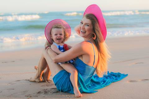 Ensaio na Praia do Forte Bahia
Família
Viajar para Praia do Forte
Melhor Viagem 
Waldyr Lantyer Fotografia
Waldyr José Andrade Lantyer
Fotógrafo em Praia do Forte
Fotografo em Barra do Corda-Ma'