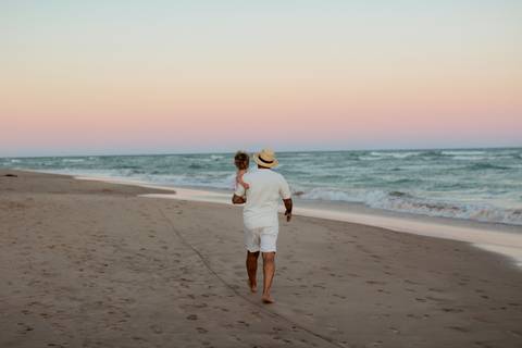 Ensaio na Praia do Forte Bahia
Família
Viajar para Praia do Forte
Melhor Viagem 
Waldyr Lantyer Fotografia
Waldyr José Andrade Lantyer
Fotógrafo em Praia do Forte
Fotografo em Barra do Corda-Ma'
