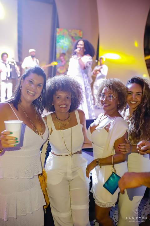 Praia do Forte Bahia, Fotografo em Praia do Forte, fotografo em salvador, baianas, dia internacional das mulheres, Mariane de Castro, casa da nati, Casa da Nati Praia do Forte, WALDYR LANTYER pROJETO TAMAR'