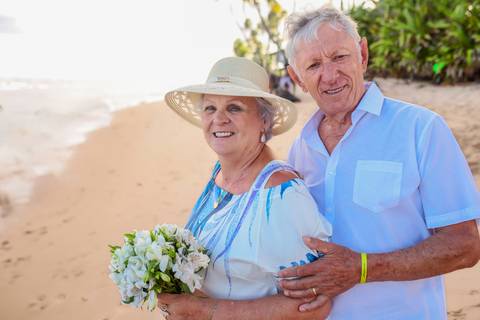 Fotógrafo de bodas de ouro em Praia do Forte, Fotos de bodas de ouro na Bahia,Fotografia de casais em Praia do Forte,Ensaio fotográfico de casal em Salvador,Fotógrafo de casamento em Praia do Forte,Fotógrafo de eventos em Bahia,Fotos de família '