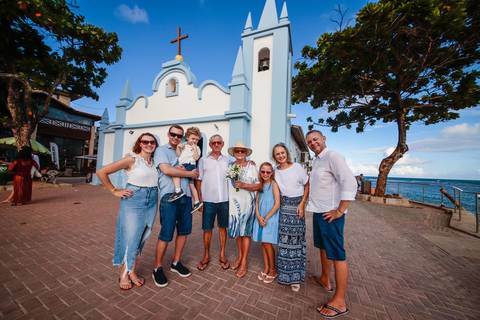 Fotógrafo de bodas de ouro em Praia do Forte, Fotos de bodas de ouro na Bahia,Fotografia de casais em Praia do Forte,Ensaio fotográfico de casal em Salvador,Fotógrafo de casamento em Praia do Forte,Fotógrafo de eventos em Bahia,Fotos de família '