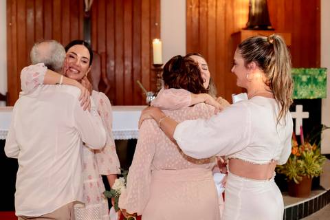 Bodas de Ouro em Praia do Forte-Ba,Registro Fotográfico de Renovação de Votos,Fotografia de Família, Histórias de Amor Duradouro,Celebração de 50 Anos de Casados, Cerimônia Intimista à Beira-Mar, Momentos Especiais Capturados em Imagens,WaldyrLantyer'
