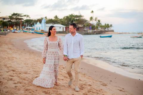 Bodas de Ouro em Praia do Forte-Ba,Registro Fotográfico de Renovação de Votos,Fotografia de Família, Histórias de Amor Duradouro,Celebração de 50 Anos de Casados, Cerimônia Intimista à Beira-Mar, Momentos Especiais Capturados em Imagens,WaldyrLantyer'