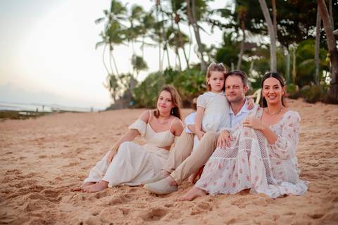 Bodas de Ouro em Praia do Forte-Ba,Registro Fotográfico de Renovação de Votos,Fotografia de Família, Histórias de Amor Duradouro,Celebração de 50 Anos de Casados, Cerimônia Intimista à Beira-Mar, Momentos Especiais Capturados em Imagens,WaldyrLantyer'