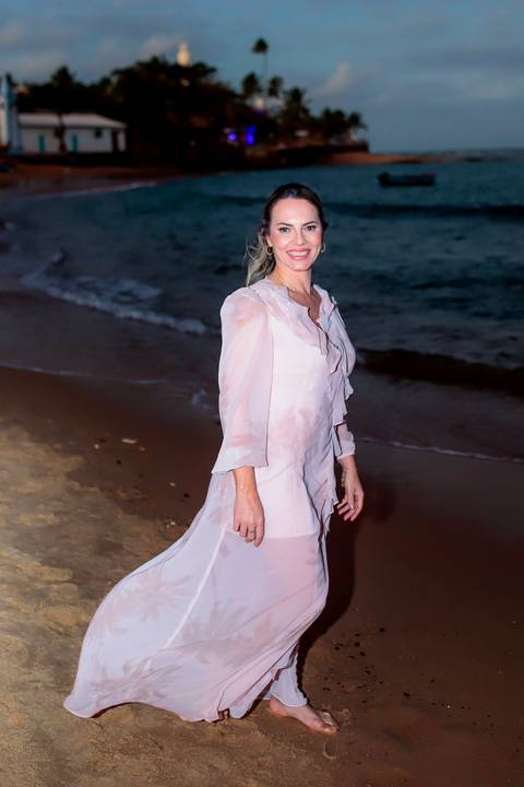 Bodas de Ouro em Praia do Forte-Ba,Registro Fotográfico de Renovação de Votos,Fotografia de Família, Histórias de Amor Duradouro,Celebração de 50 Anos de Casados, Cerimônia Intimista à Beira-Mar, Momentos Especiais Capturados em Imagens,WaldyrLantyerBodas'