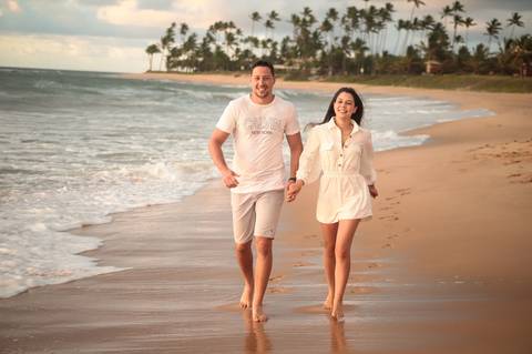 #AmorNaBahia #BahiaLovers #CerimoniaNaPraia #CasalAventureiro #CasamentoMagico #BahiaWedding #AmorEterno #CasamentoComVista #PraiaEncantadora #MomentoUnico #BahiaRomantica #WaldyrLantyer #PraiadoForteBahia Casamento no Vila Galé Casamento no Iberostar'