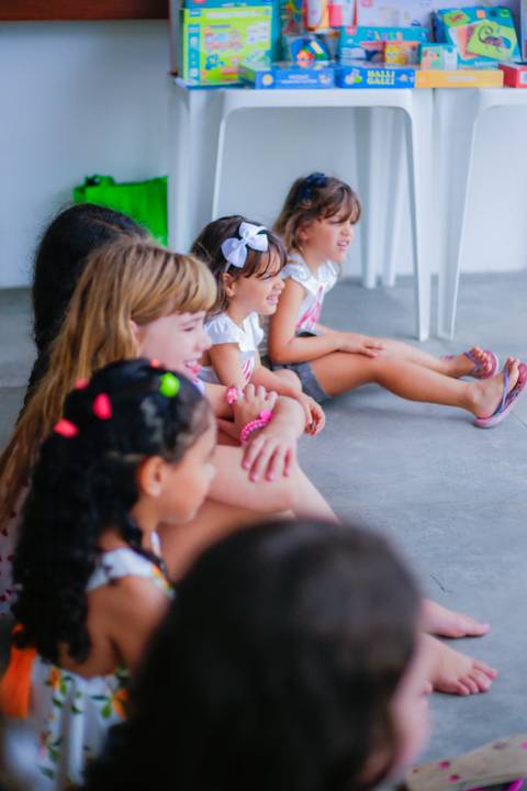 Explore a magia de Praia do Forte-Ba, um destino que encanta famílias conectadas à Villa Global em Salvador. Além de praias deslumbrantes, este paraíso oferece uma educação de padrão internacional, transformando cada dia em uma jornada de aprendizado e di'