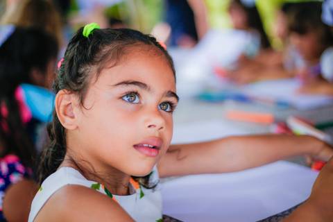 Descubra a magia de Praia do Forte, Bahia, um refúgio tropical para famílias com vínculos acadêmicos na prestigiada Villa Global em Salvador'