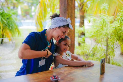 Praia do Forte-Ba, um oásis tropical onde famílias conectadas à Villa Global em Salvador desfrutam do cenário perfeito para uma educação de excelência. Descubra o equilíbrio entre estudo e lazer neste paraíso à beira-mar.'