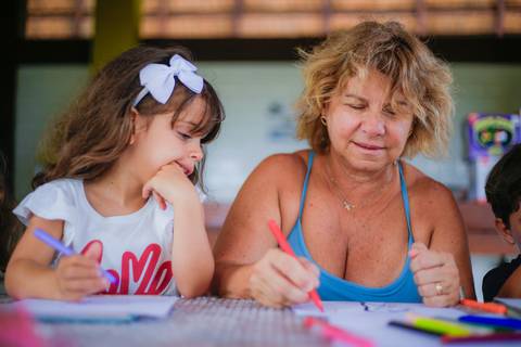 Praia do Forte, Bahia, é um convite à serenidade e educação de qualidade. Famílias ligadas à Villa Global em Salvador encontram neste destino tropical um ambiente propício para o desenvolvimento acadêmico e momentos inesquecíveis.'