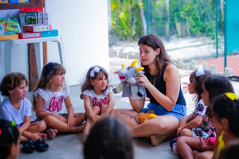Villa Global em Salvador e Praia do Forte: uma parceria que oferece à família o melhor de dois mundos. Neste paraíso à beira-mar, a excelência acadêmica e a beleza natural se encontram, proporcionando uma experiência única e enriquecedora'