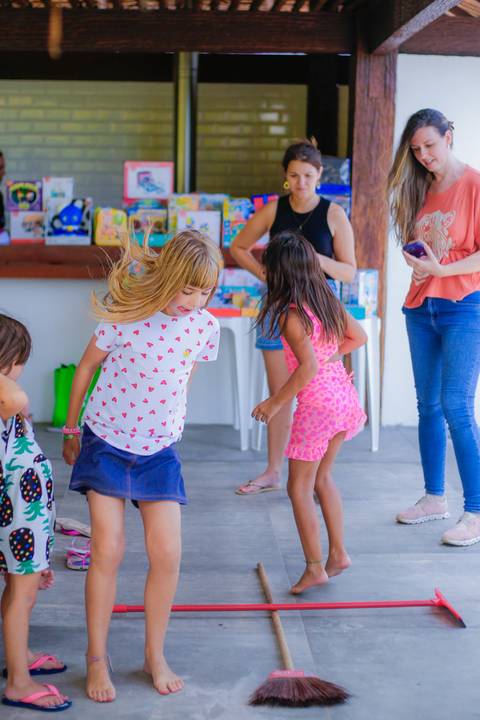 Descubra a essência de Praia do Forte-Ba, onde a beleza natural encontra a excelência acadêmica da Villa Global em Salvador. Um refúgio tropical que proporciona educação de alto nível e experiências memoráveis para famílias exigentes. Waldyr Lantyer Foto '