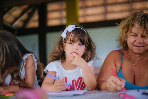 Praia do Forte, Bahia, é um convite à serenidade e educação de qualidade. Famílias ligadas à Villa Global em Salvador encontram neste destino tropical um ambiente propício para o desenvolvimento acadêmico e momentos inesquecíveis.'