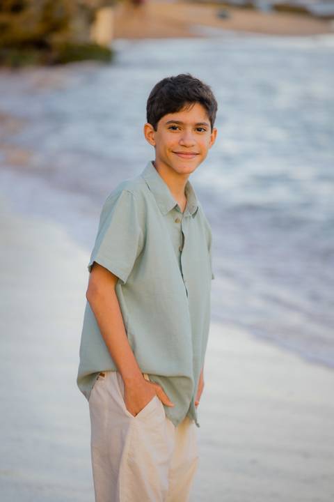Família radiante em Praia do Forte: Ensaio emocionante sob o sol do verão de 2024, capturando a beleza única deste destino paradisíaco.Família radiante em Praia do Forte: Ensaio emocionante sob o sol do verão de 2024, capturando a beleza única deste desti'